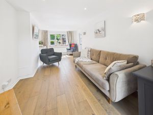 LOUNGE- click for photo gallery